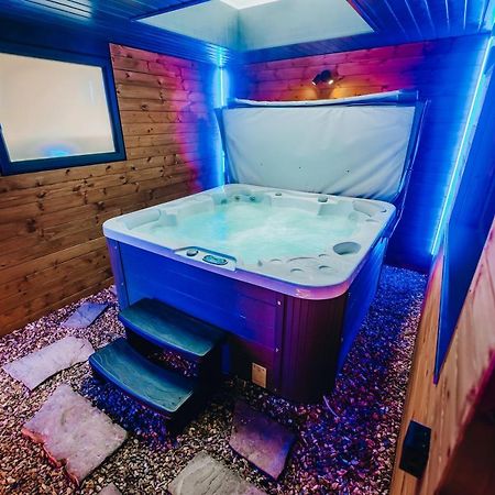 Breeze Blackpool Luxury Suites Екстериор снимка
