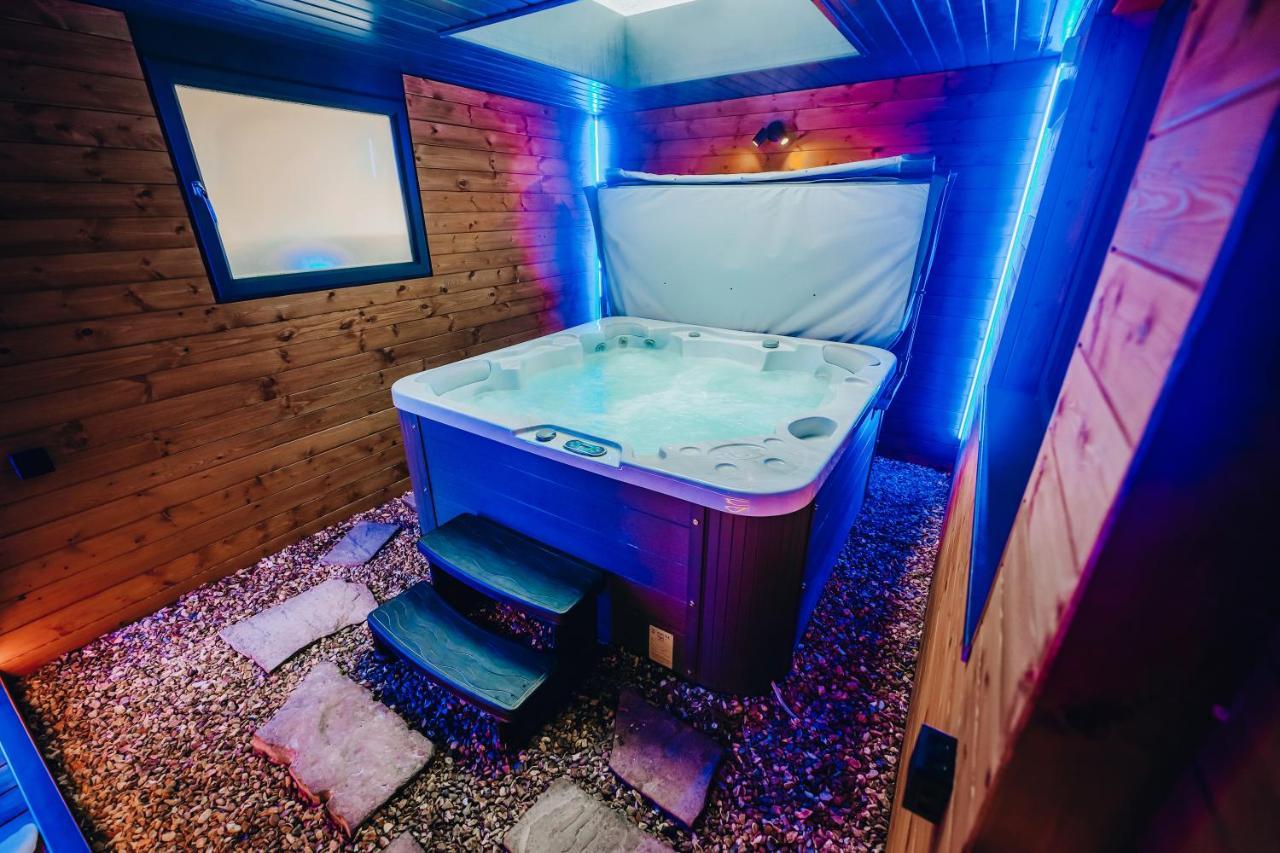 Breeze Blackpool Luxury Suites Екстериор снимка