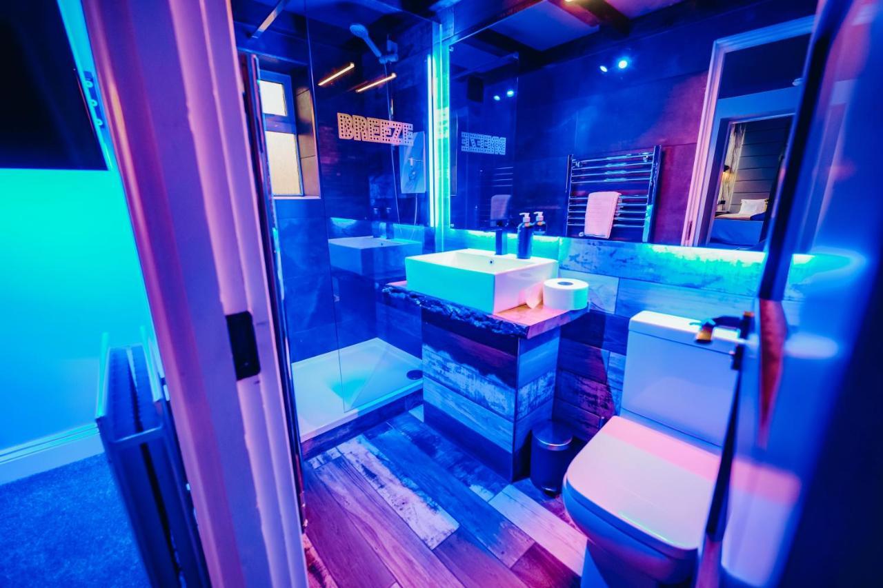 Breeze Blackpool Luxury Suites Екстериор снимка